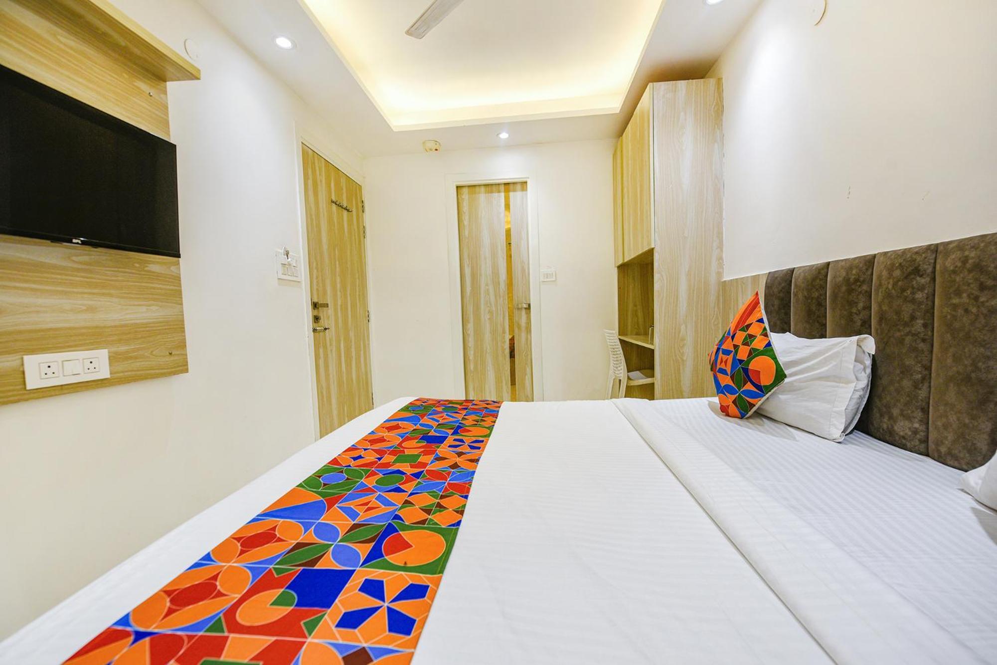 Fabhotel Luxury Inn Near Adarsh Nagar Metro Deli Exterior foto