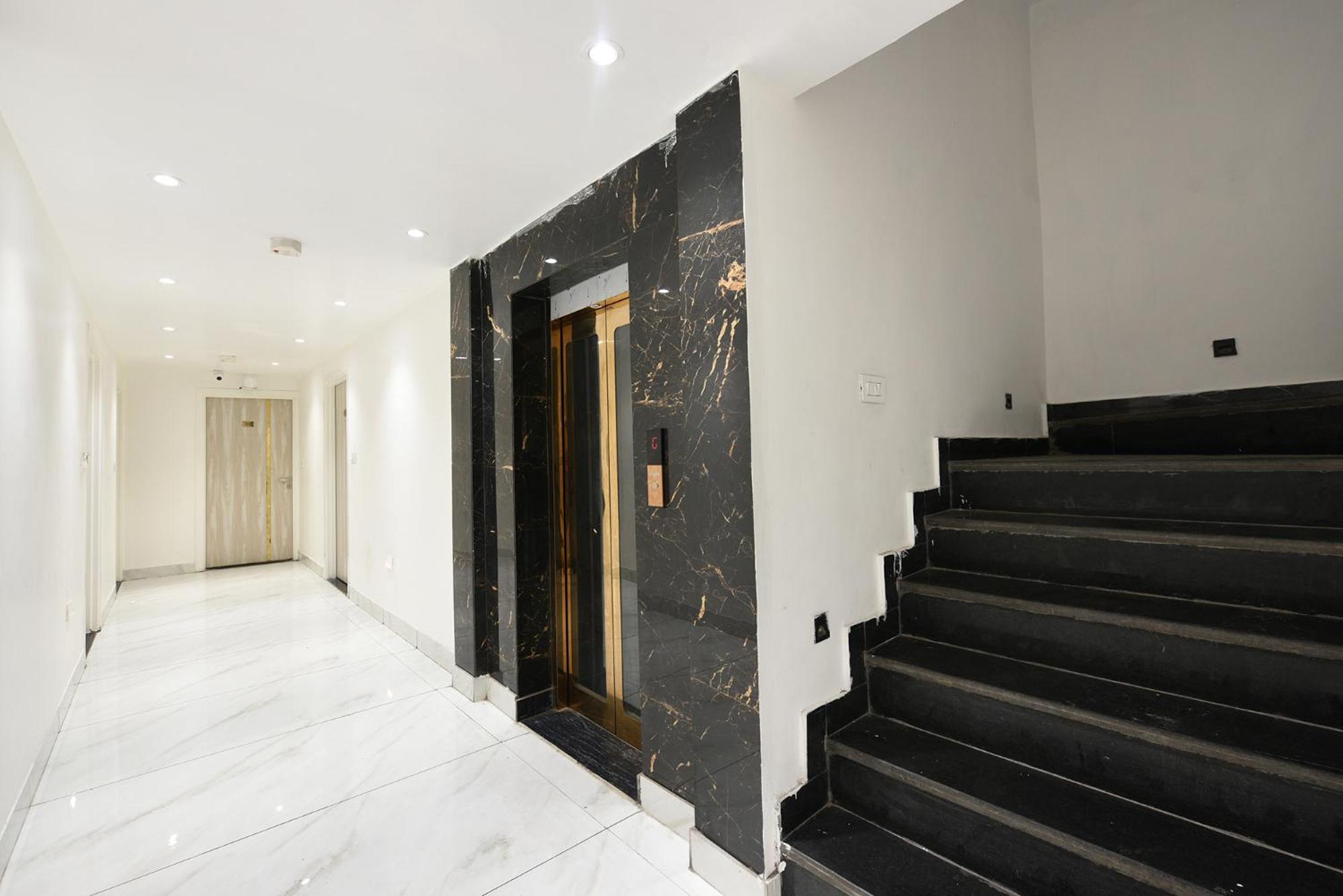 Fabhotel Luxury Inn Near Adarsh Nagar Metro Deli Exterior foto